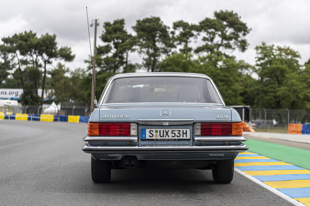 Mercedes-Benz 450 SEL 6.9